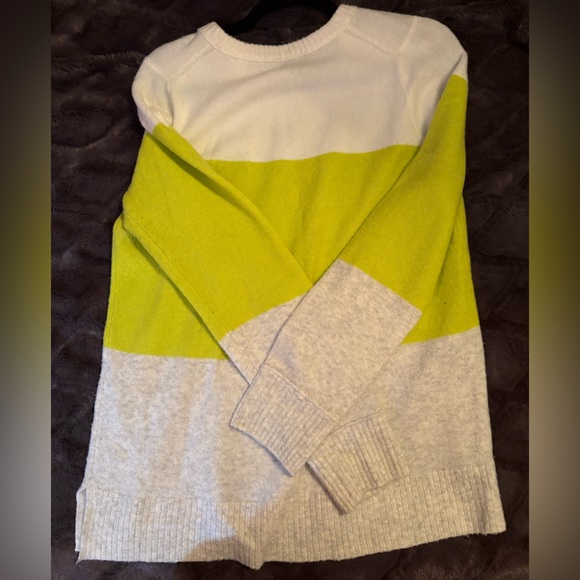 J Crew Factory Sweater - Picture 2 of 3